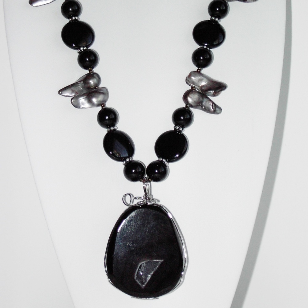 Black Onyx Druzy, pearl 17.5" necklace (#330)